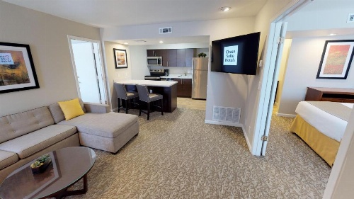 Chase Suites Hotel In Newark image 13