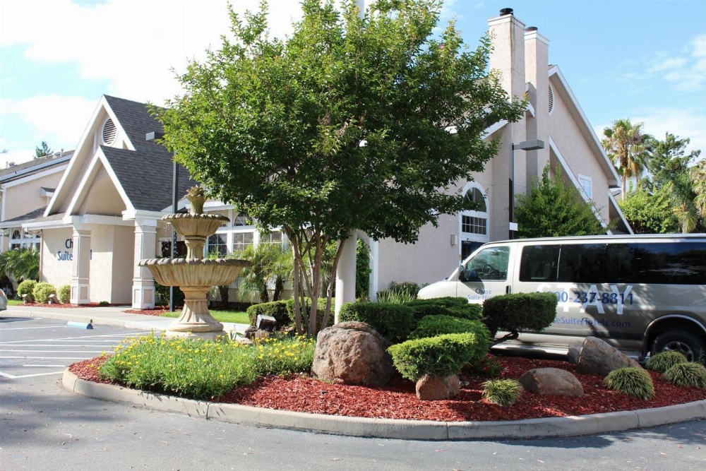 Chase Suites Hotel In Newark